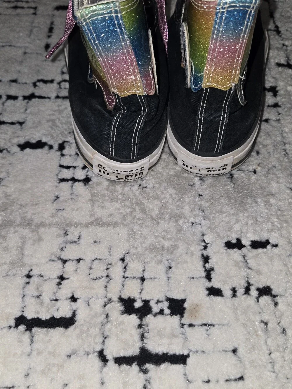 Converse Chuck Taylor All Star Rainbow Glitter Drip High Top Sneakers Youth 4